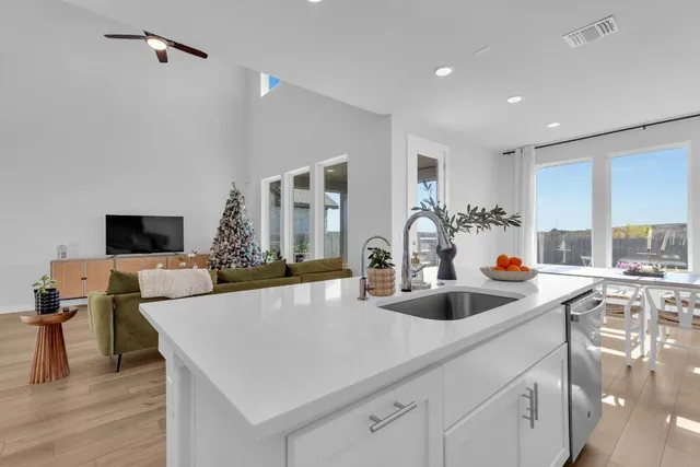 $2,700 | 3615 Twin Glades Pass, Buda, TX 78610