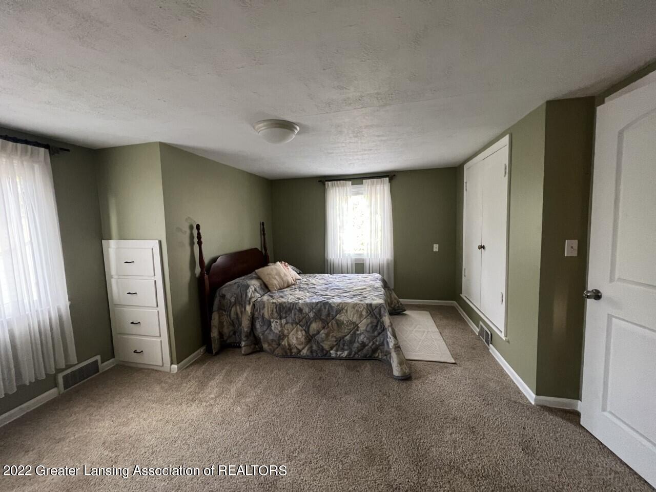 1535 Wellington Road Lansing, MI 48910 - Photo 25 of 25 thumbnail_IMG_4563