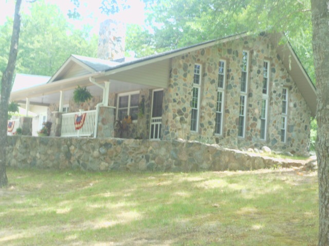 8885 Alger Road Alger, MI 48610 - Photo 3 of 19 1820330-2.JPG