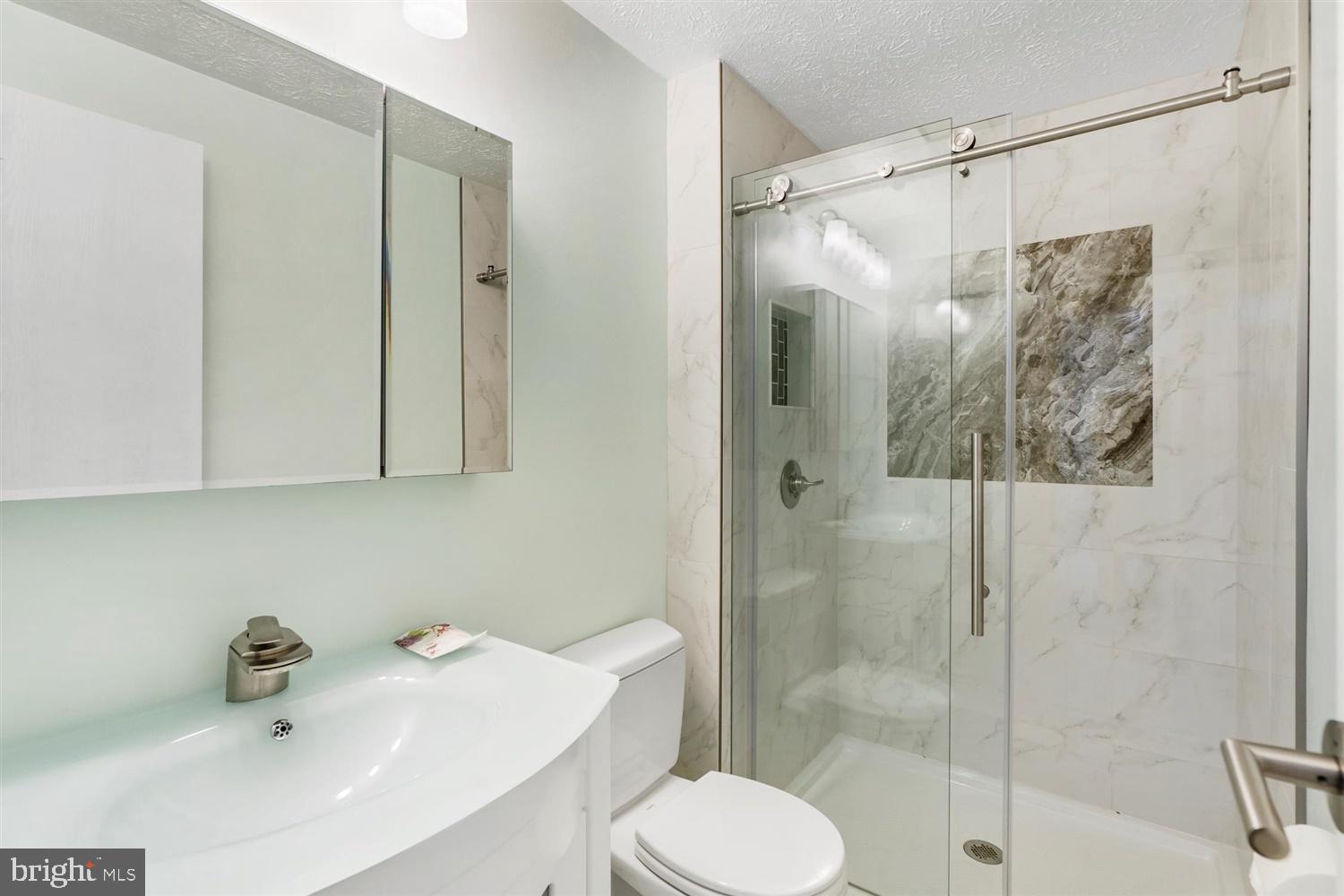 212 Contour Road Mount Airy, MD 21771 - Photo 22 of 38 Gallery Image 22