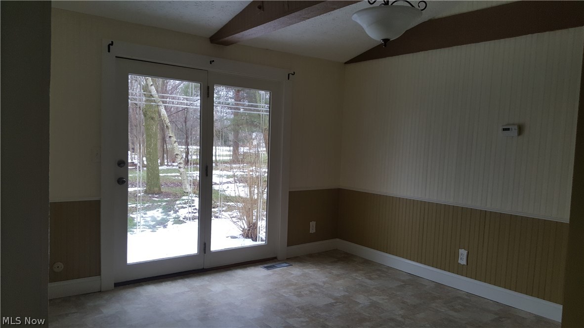 15799 Drake Road Strongsville, OH 44136 - Photo 5 of 9