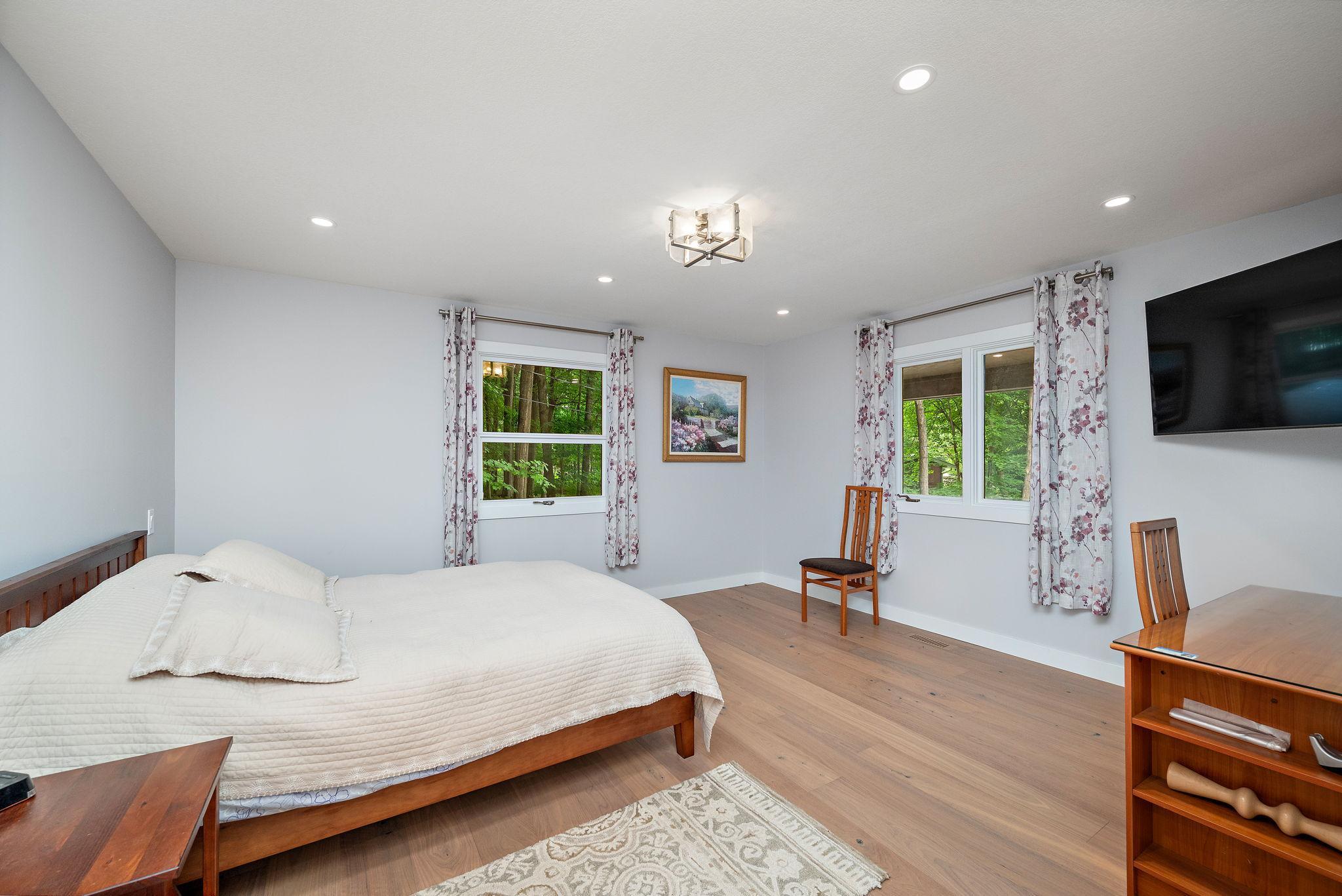 27755 Island View Road Shorewood, MN 55331 - Photo 14 of 32