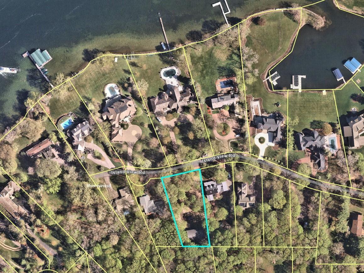 27755 Island View Road Shorewood, MN 55331 - Photo 4 of 32