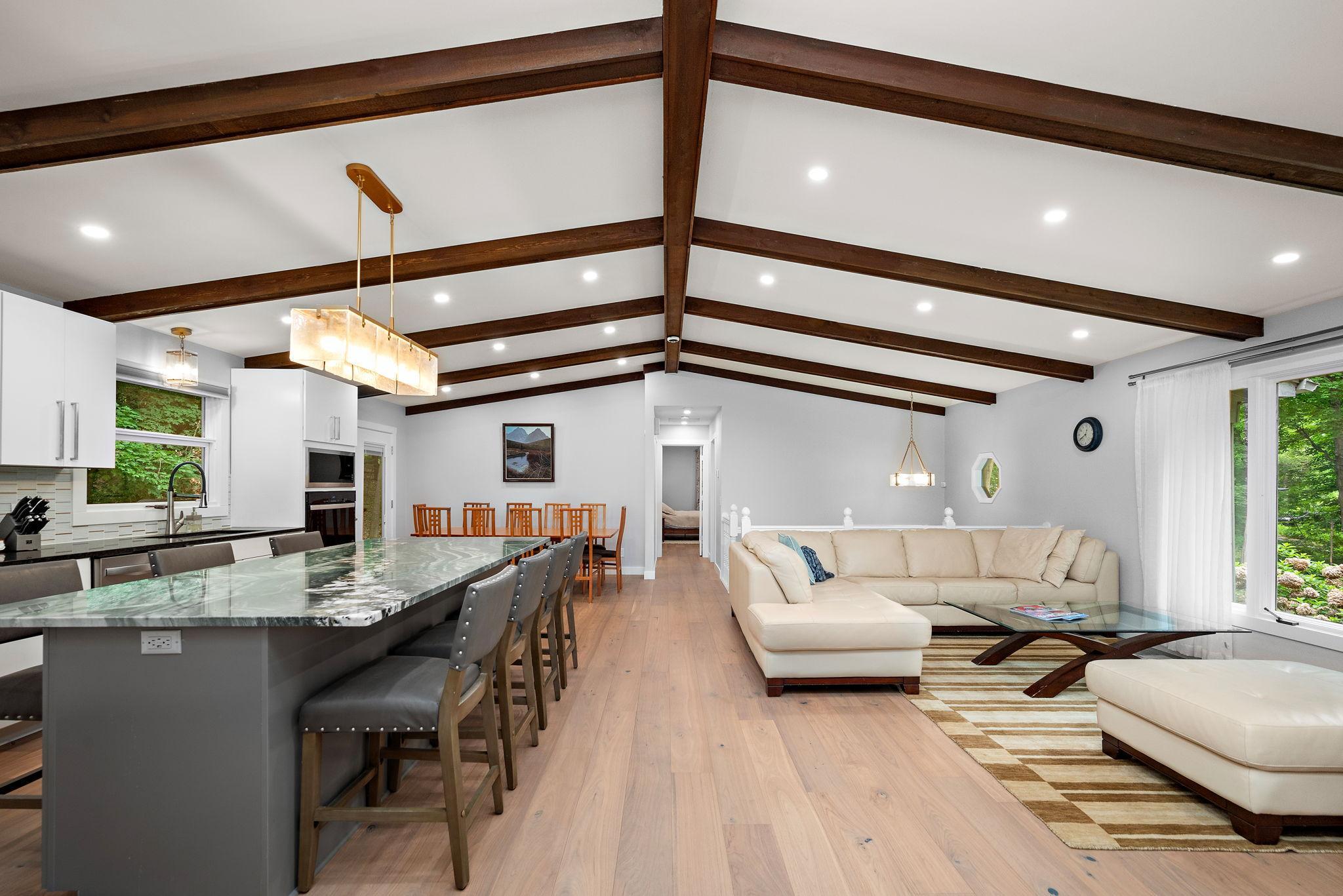 27755 Island View Road Shorewood, MN 55331 - Photo 6 of 32