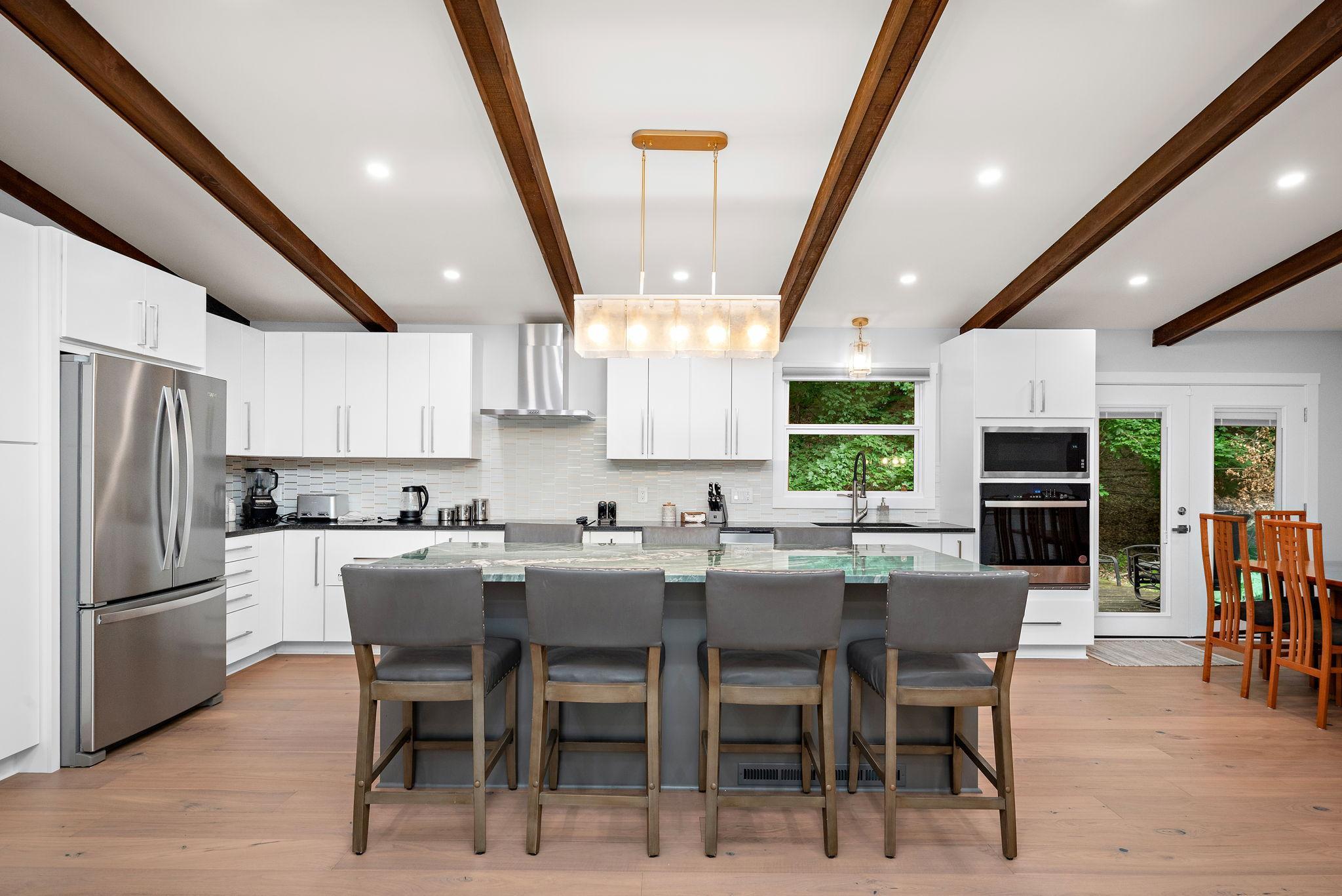 27755 Island View Road Shorewood, MN 55331 - Photo 9 of 32