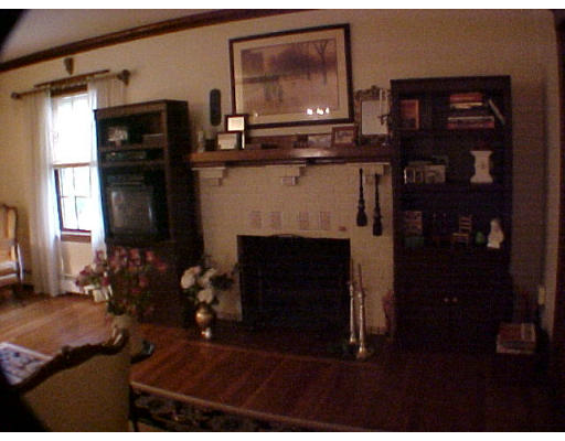 164 Oliver Road Newton, MA 02468 - Photo 3 of 10