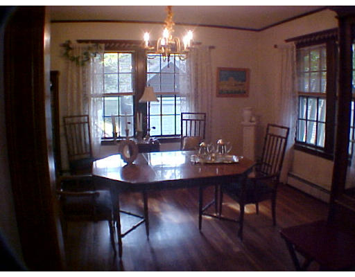 164 Oliver Road Newton, MA 02468 - Photo 5 of 10