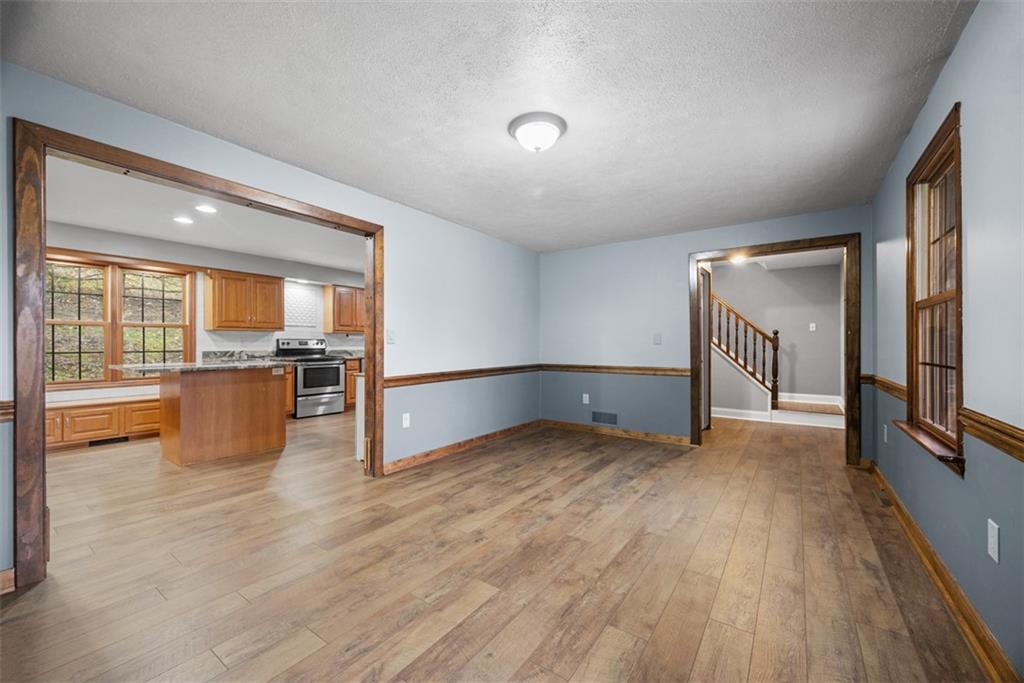 926 Roosevelt Road Pittsburgh, PA 15237 - Photo 17 of 49 Gallery Image 17