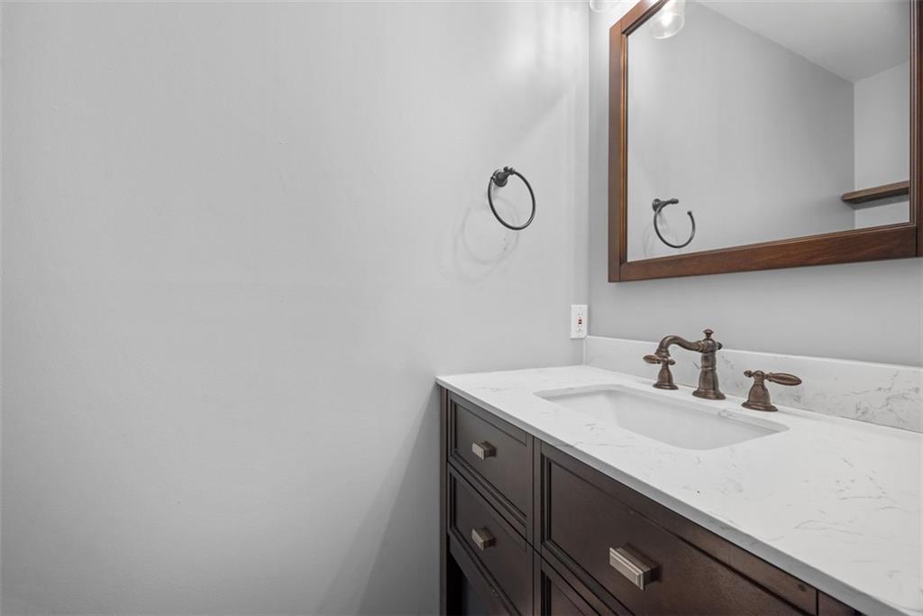 926 Roosevelt Road Pittsburgh, PA 15237 - Photo 22 of 49 Gallery Image 22
