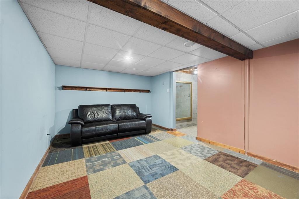926 Roosevelt Road Pittsburgh, PA 15237 - Photo 37 of 49 Gallery Image 37