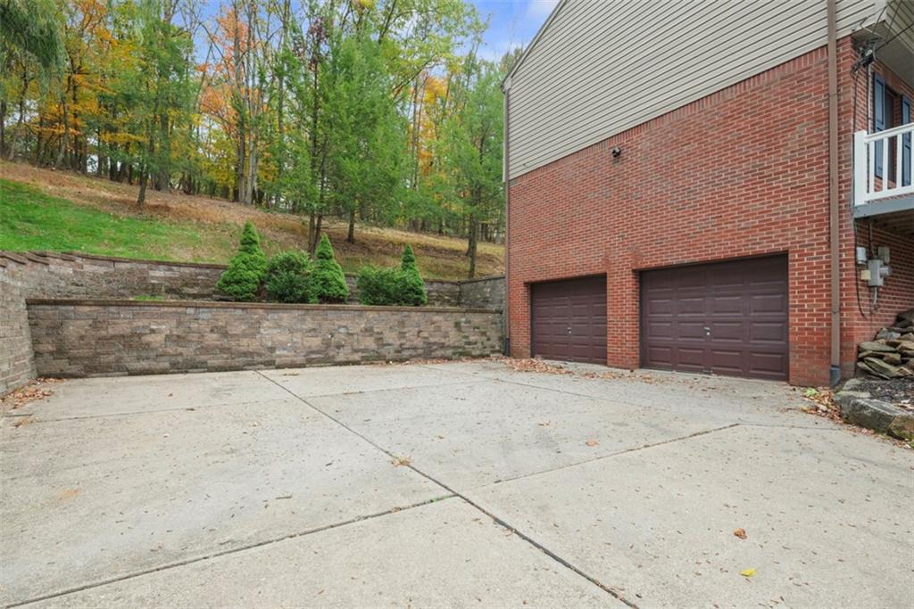 926 Roosevelt Road Pittsburgh, PA 15237 - Photo 39 of 49 Gallery Image 39