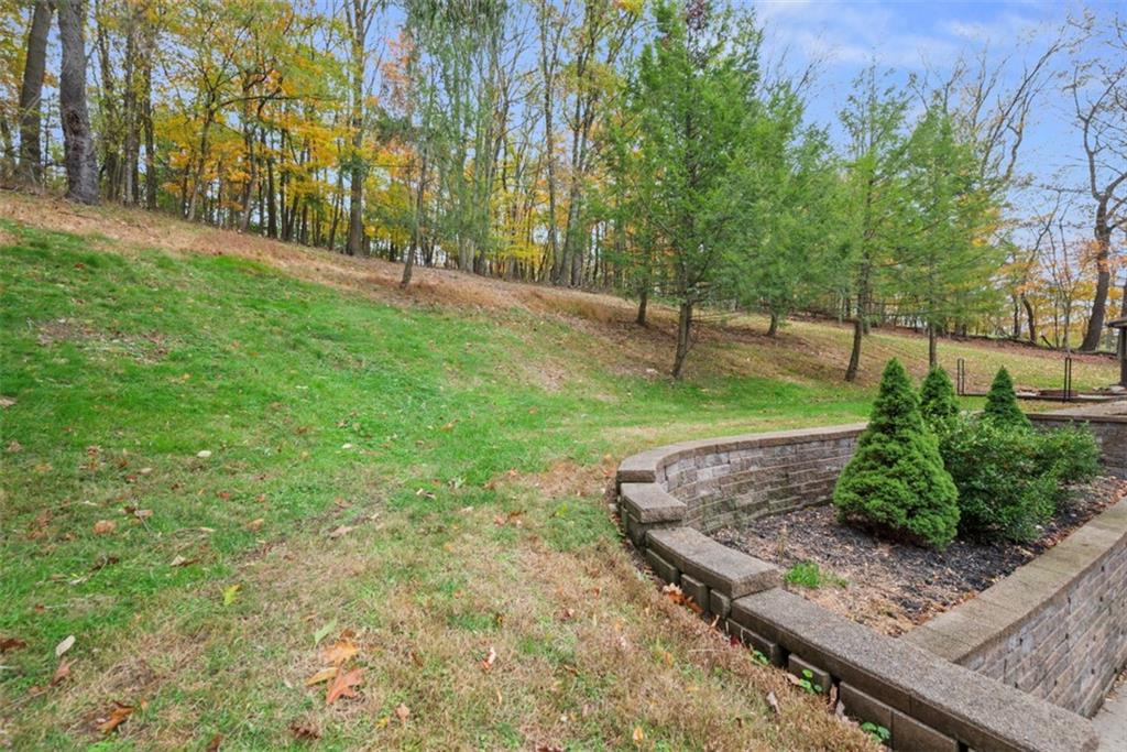 926 Roosevelt Road Pittsburgh, PA 15237 - Photo 46 of 49 Gallery Image 46