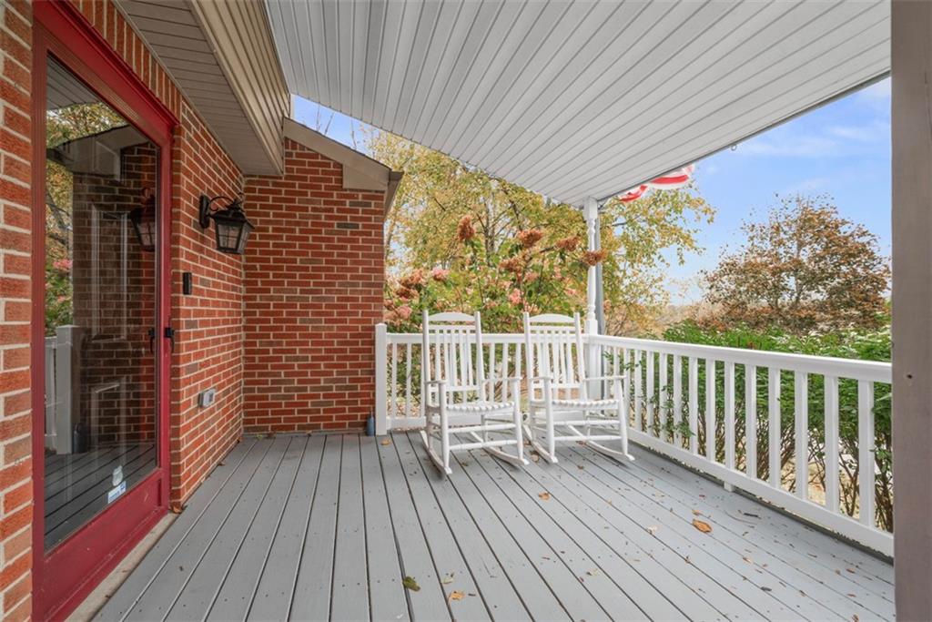 926 Roosevelt Road Pittsburgh, PA 15237 - Photo 5 of 49 Gallery Image 5
