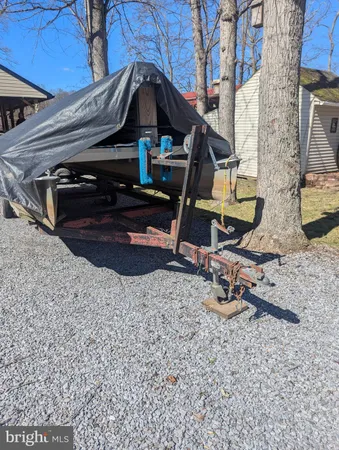 $240,000 | 27 Park Boulevard, Falling Waters, WV 25419