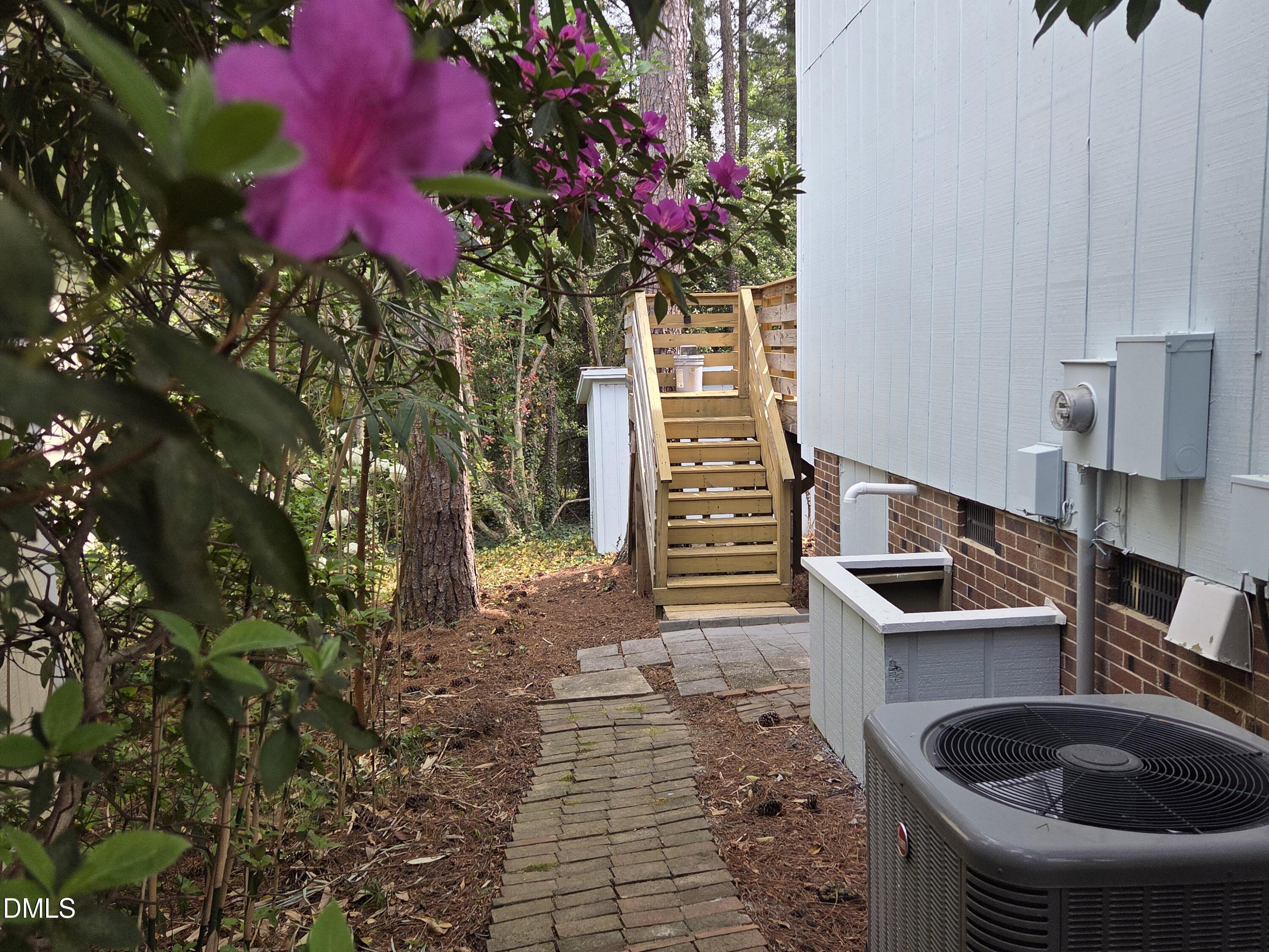 2716 Rue Sans Famille Raleigh, NC 27607 - Photo 40 of 43 Gallery Image 40