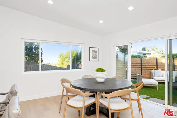 $1,995,000 | 3852 Sherview Drive, Sherman Oaks, CA 91403