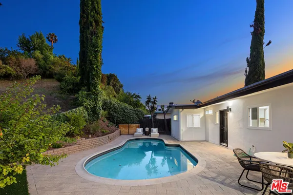 $1,995,000 | 3852 Sherview Drive, Sherman Oaks, CA 91403