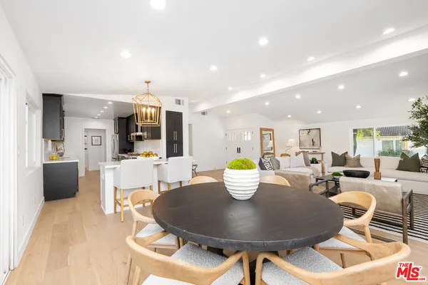$1,995,000 | 3852 Sherview Drive, Sherman Oaks, CA 91403