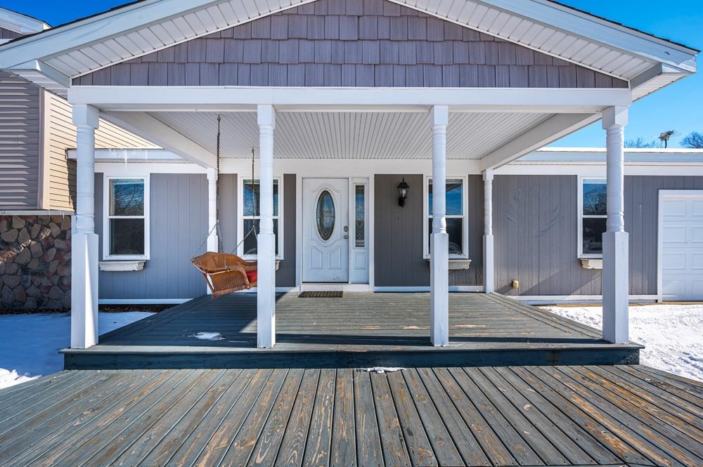 909 South Country Club Road Warsaw, IN 46580 - Photo 3 of 34 Gallery Image 3
