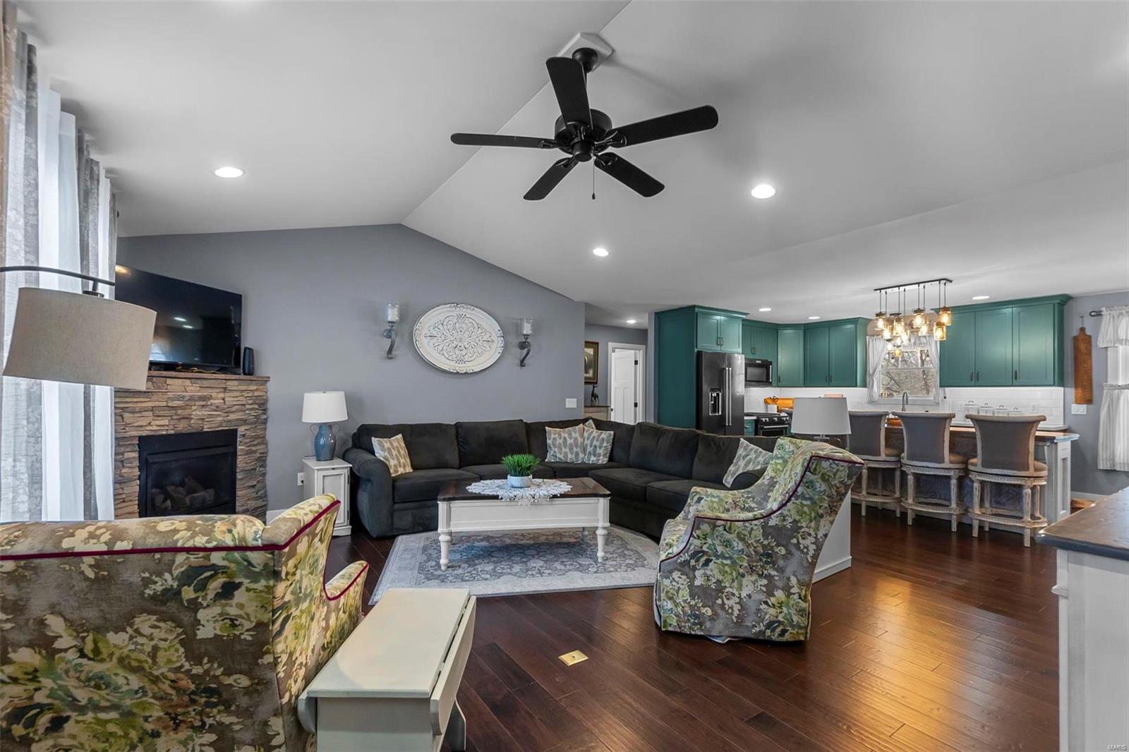 20 Ridgeway Drive Benton, MO 63736 - Photo 5 of 32