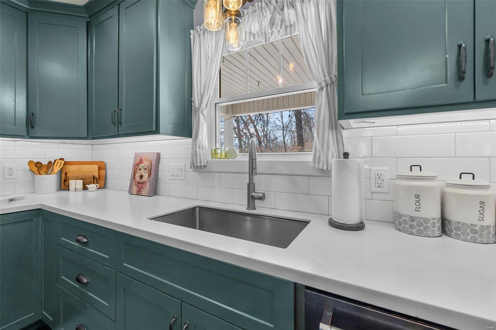 20 Ridgeway Drive Benton, MO 63736 - Photo 8 of 32