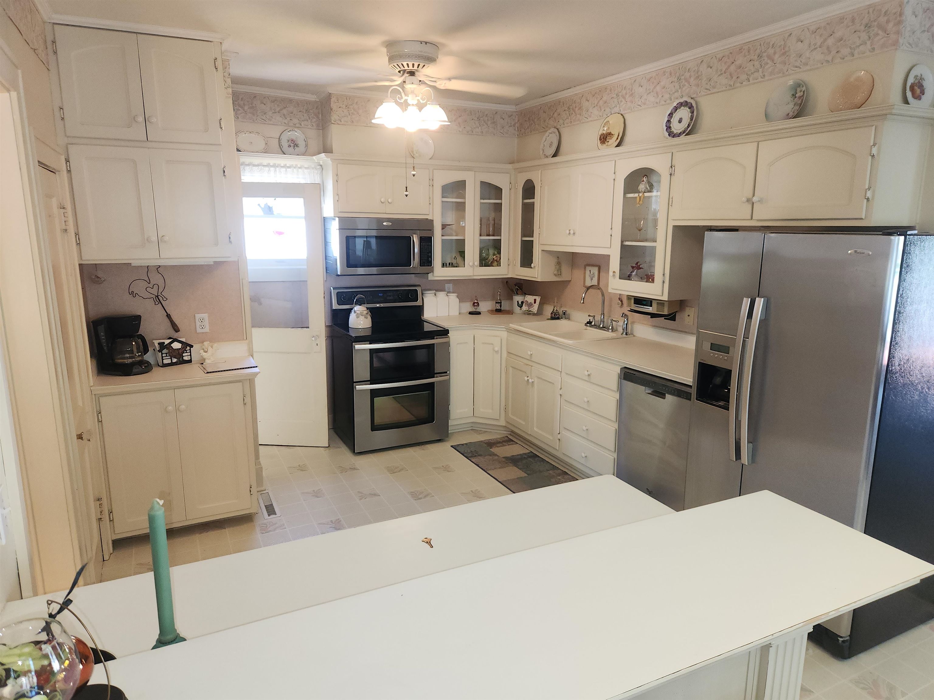 628 3rd Baraboo, WI 53913 - Photo 9 of 33