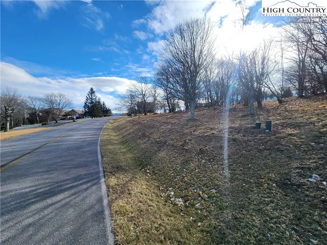 $222,500 | 101 Larkspur Lane, Beech Mountain, NC 28604