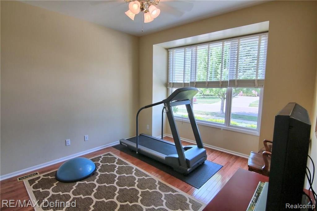 1970 Dunham Drive Rochester, MI 48306 - Photo 8 of 28