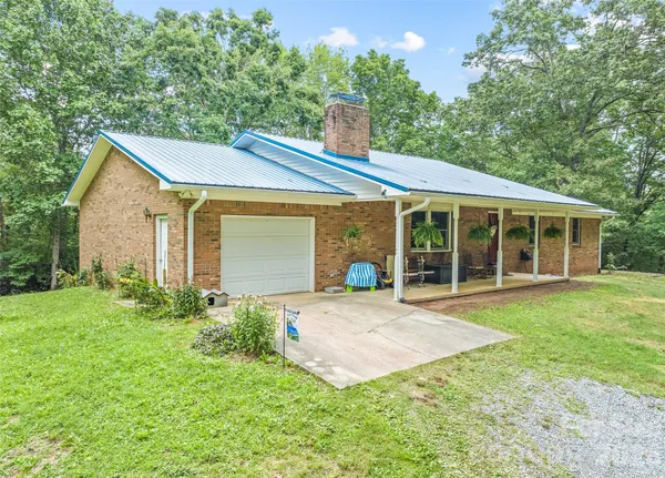 $629,000 | 400 Sunset Heights, Canton, NC 28716