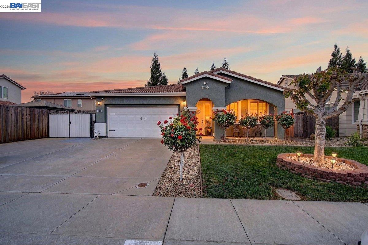 469 Monte Oro Street Manteca, CA 95337 - Photo 2 of 19