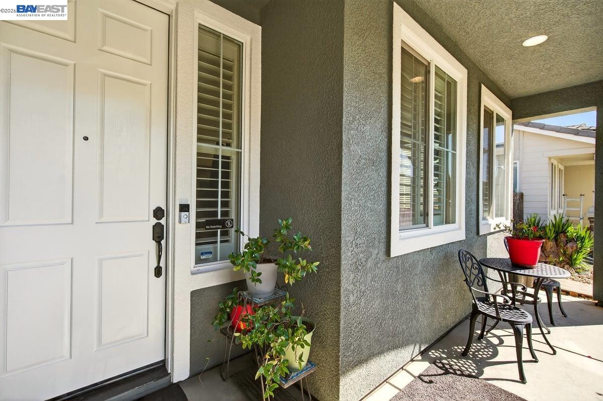 469 Monte Oro Street Manteca, CA 95337 - Photo 3 of 19