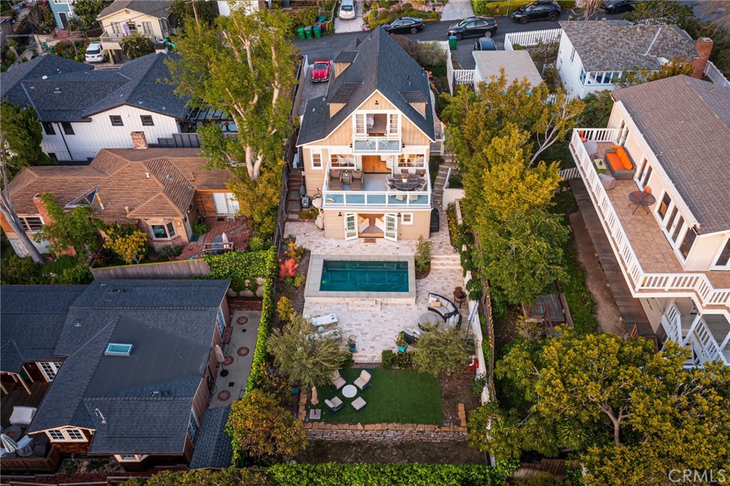 865 Fen Way Laguna Beach, CA 92651 - Photo 24 of 27 an aerial view of multiple houses