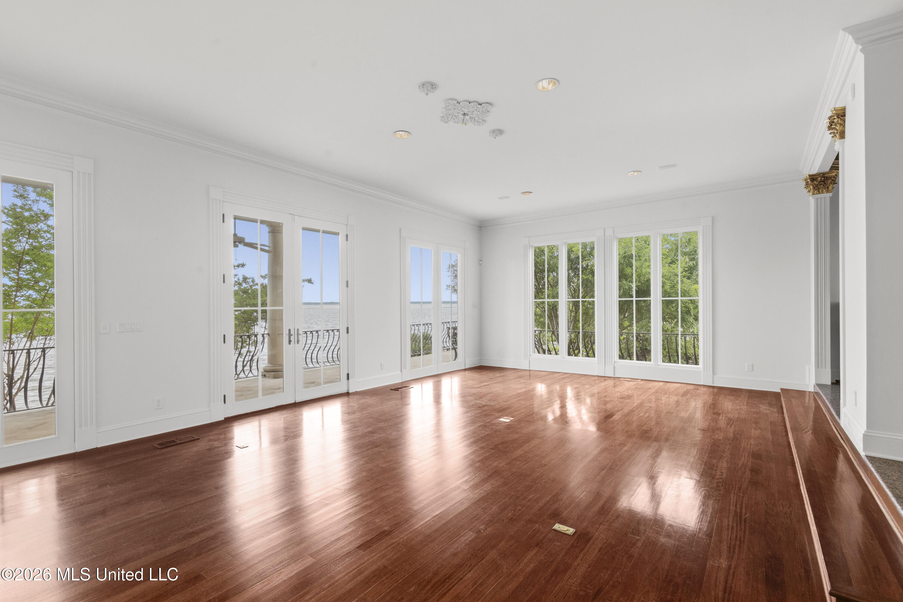 133 Overlook Pointe Drive Ridgeland, MS 39157 - Photo 28 of 93 Living Room