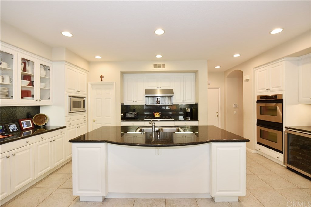 30 Villager Irvine, CA 92602 - Photo 6 of 24