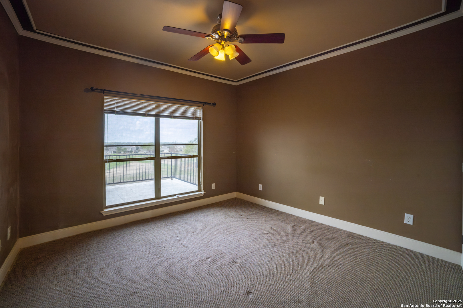 12219 Course View Drive San Antonio, TX 78221 - Photo 12 of 29 an empty room with a window