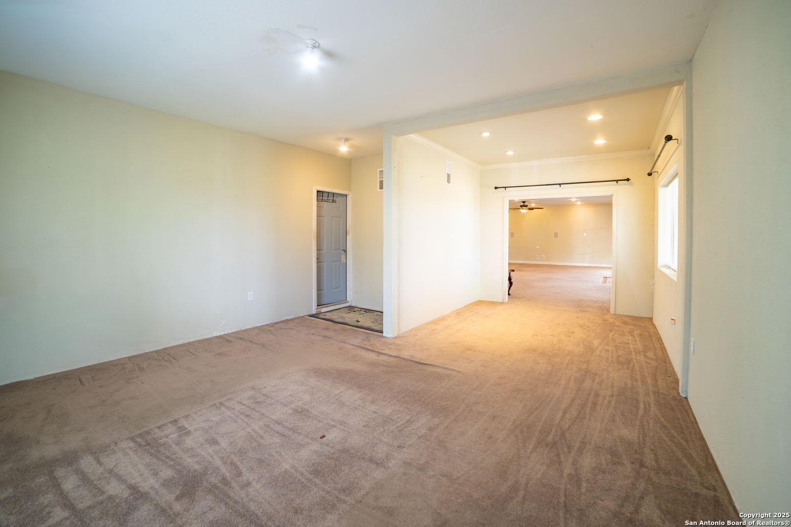 12219 Course View Drive San Antonio, TX 78221 - Photo 8 of 29 a view of empty room