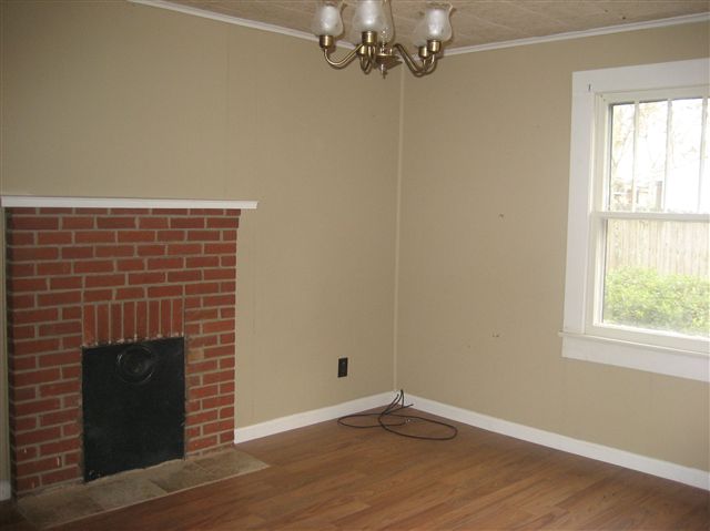 3302 Dixon Road Anderson, SC 29625 - Photo 3 of 5 Gallery Image 3