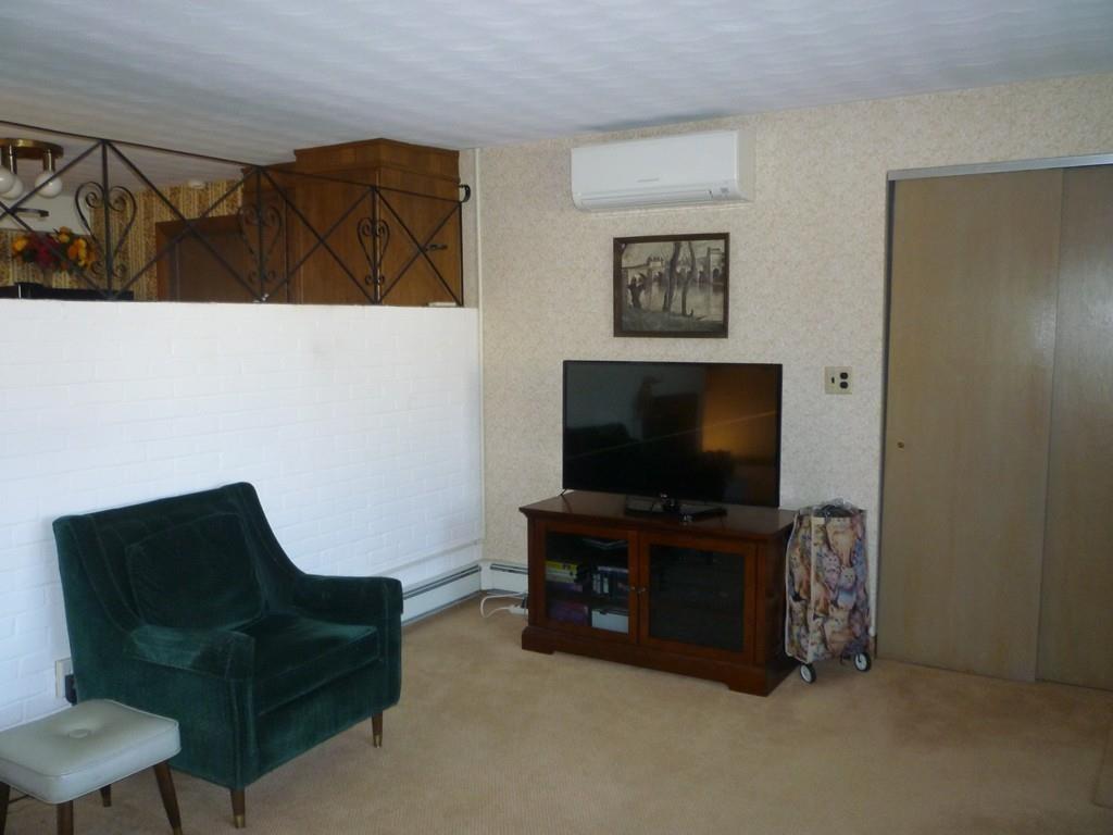 23 Cabot Road Danvers, MA 01923 - Photo 6 of 37 Gallery Image 6