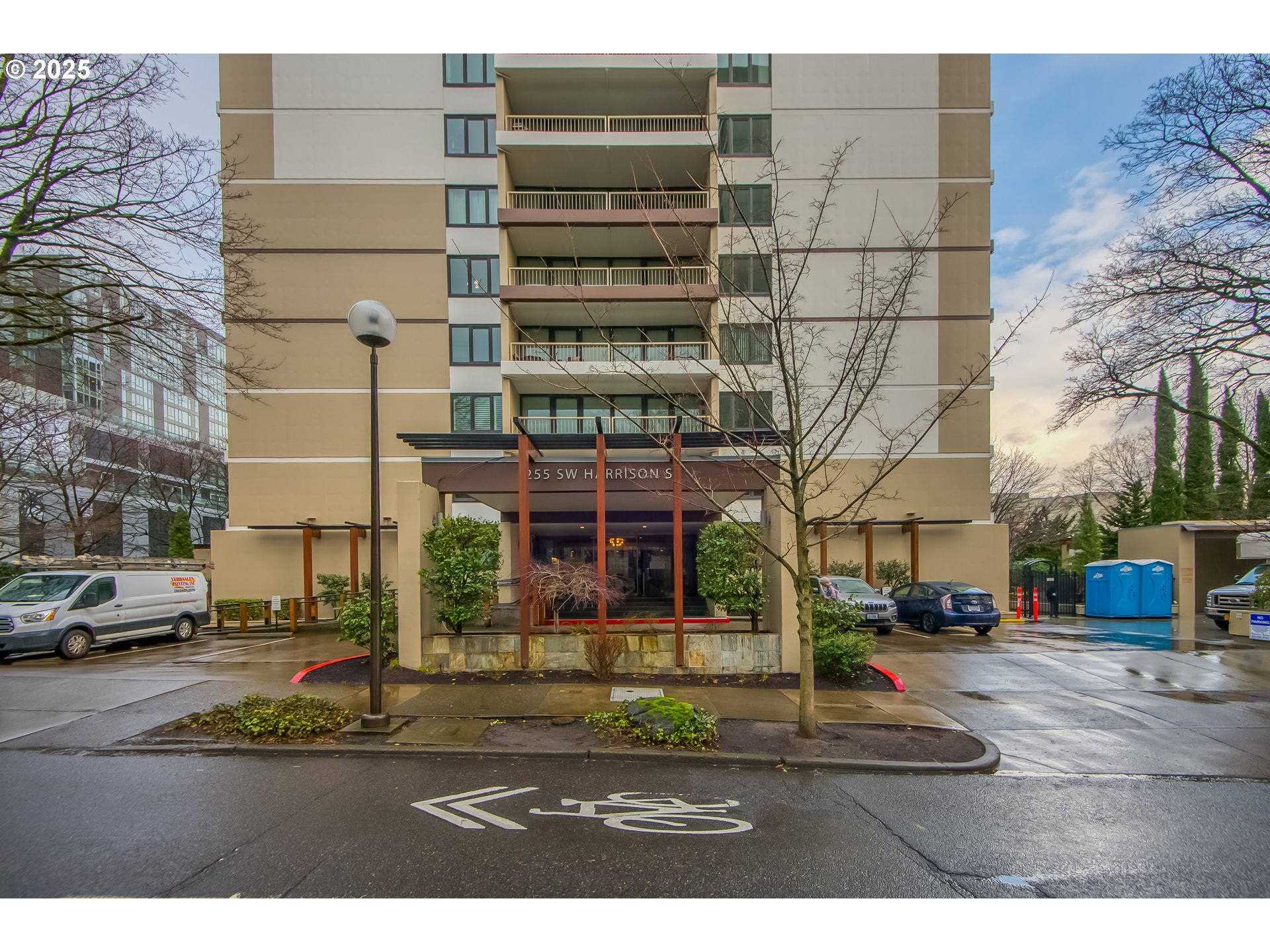 255 Southwest Harrison Street, Unit 14D Portland, OR 97201 - Photo 16 of 23