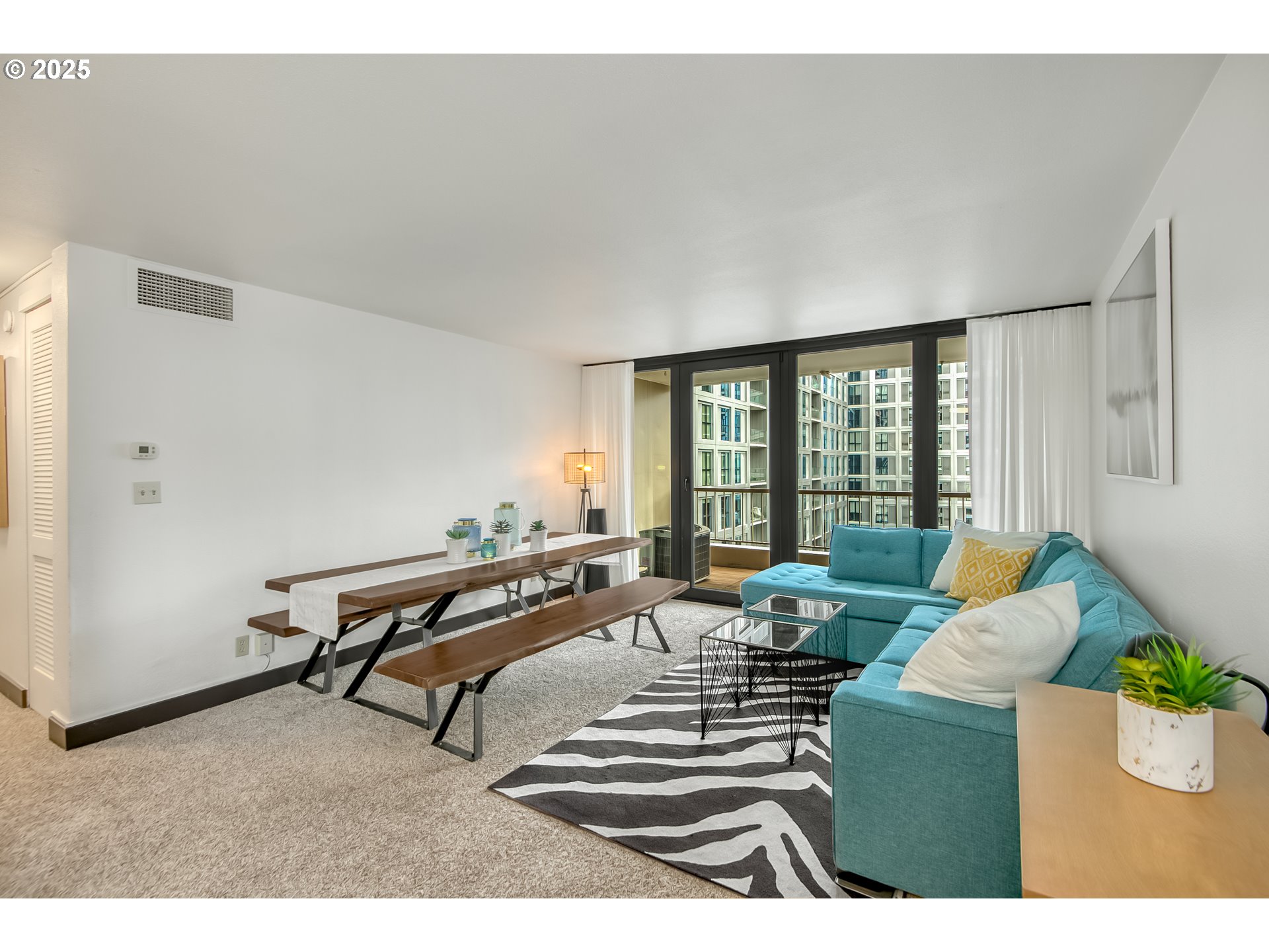 255 Southwest Harrison Street, Unit 14D Portland, OR 97201 - Photo 18 of 23