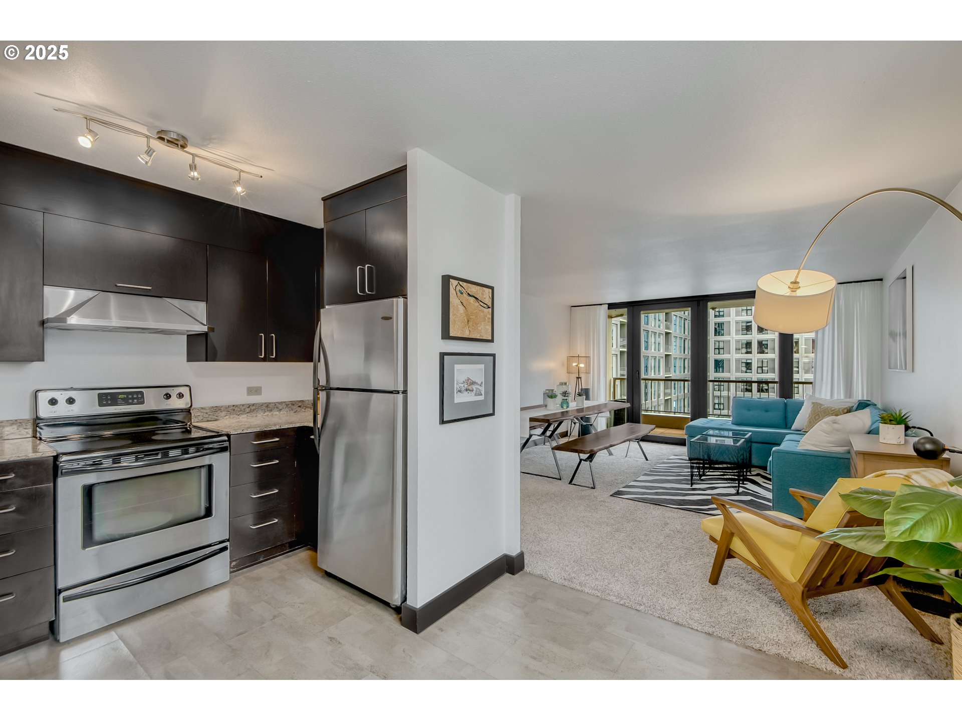 255 Southwest Harrison Street, Unit 14D Portland, OR 97201 - Photo 3 of 23