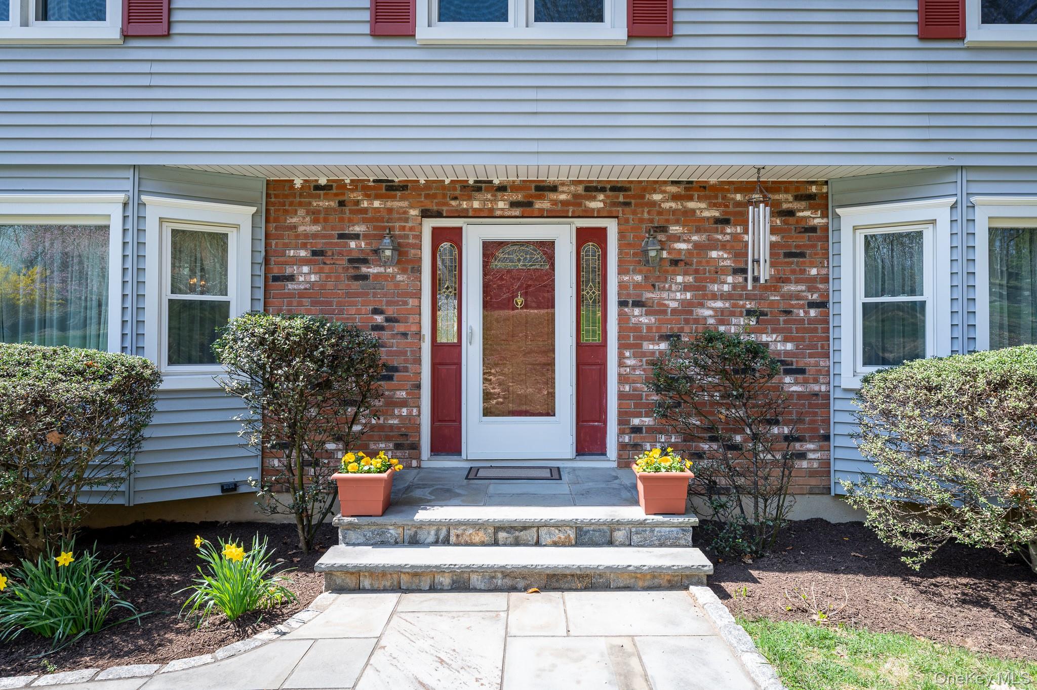 27 David Road Somers, NY 10589 - Photo 3 of 38