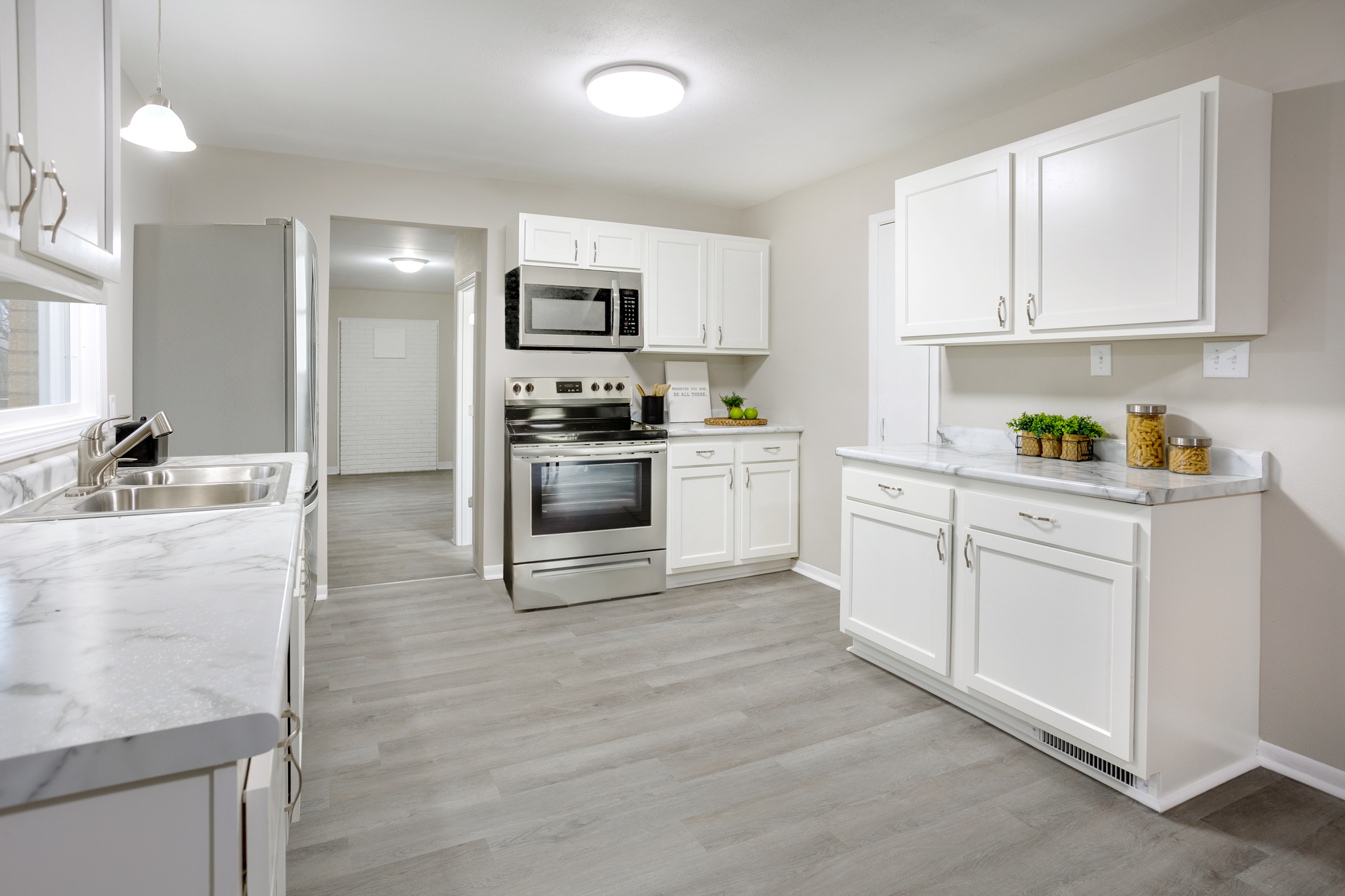 1913 South Post Road Anderson, IN 46012 - Photo 14 of 42