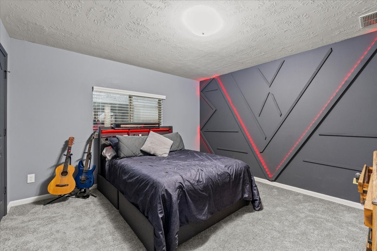 3911 Palm Crest Drive Rosharon, TX 77583 - Photo 32 of 47 Secondary Bedroom