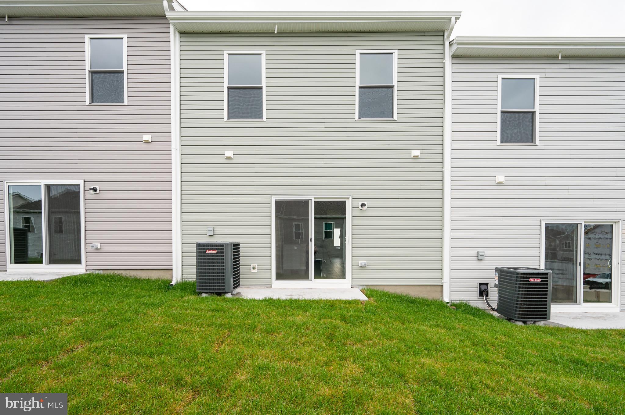 73 Cramsford Street Falling Waters, WV 25419 - Photo 10 of 43