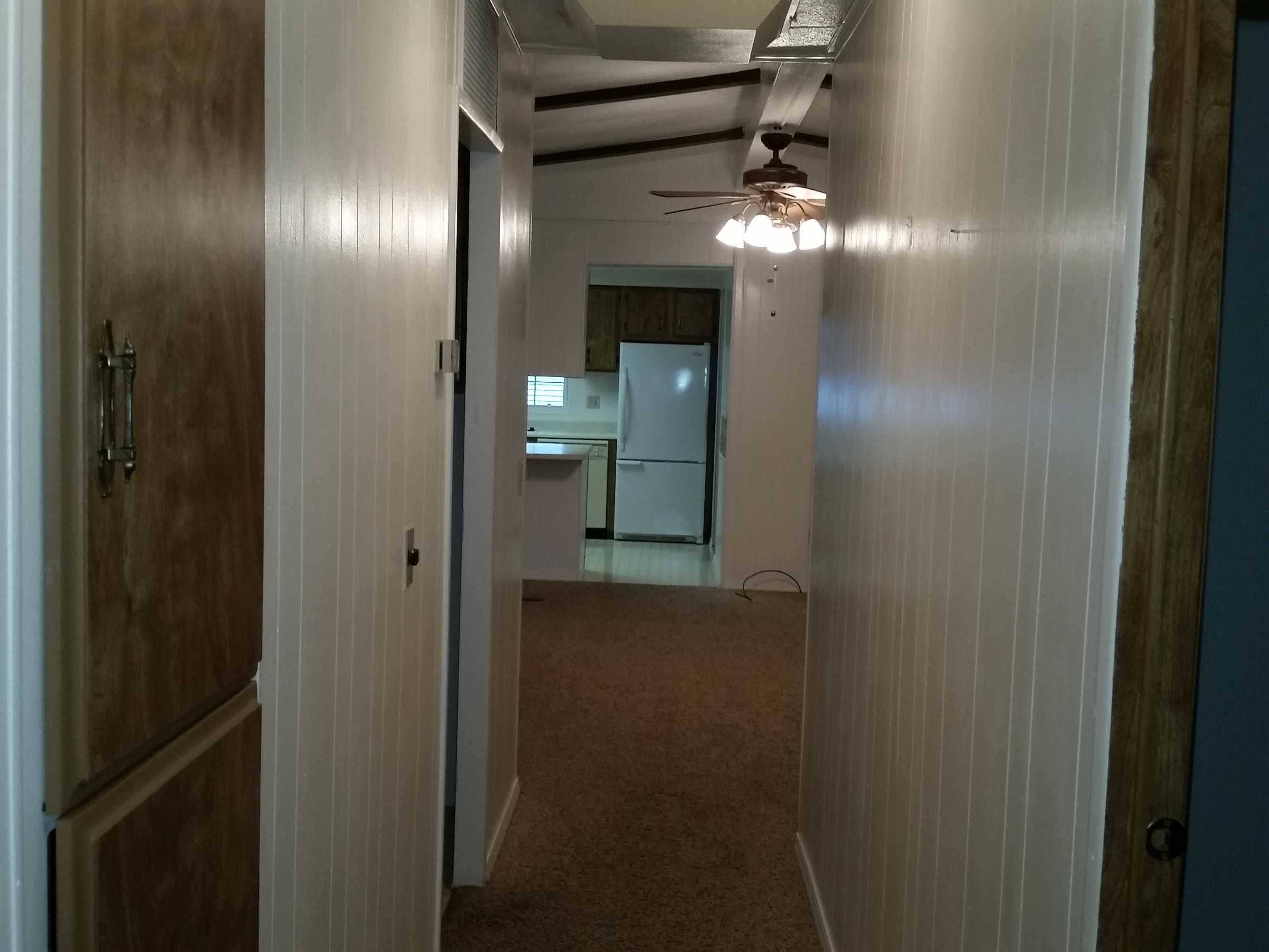 2006 Eagle Nest Road Redding, CA 96003 - Photo 14 of 35 Hallway towards Living