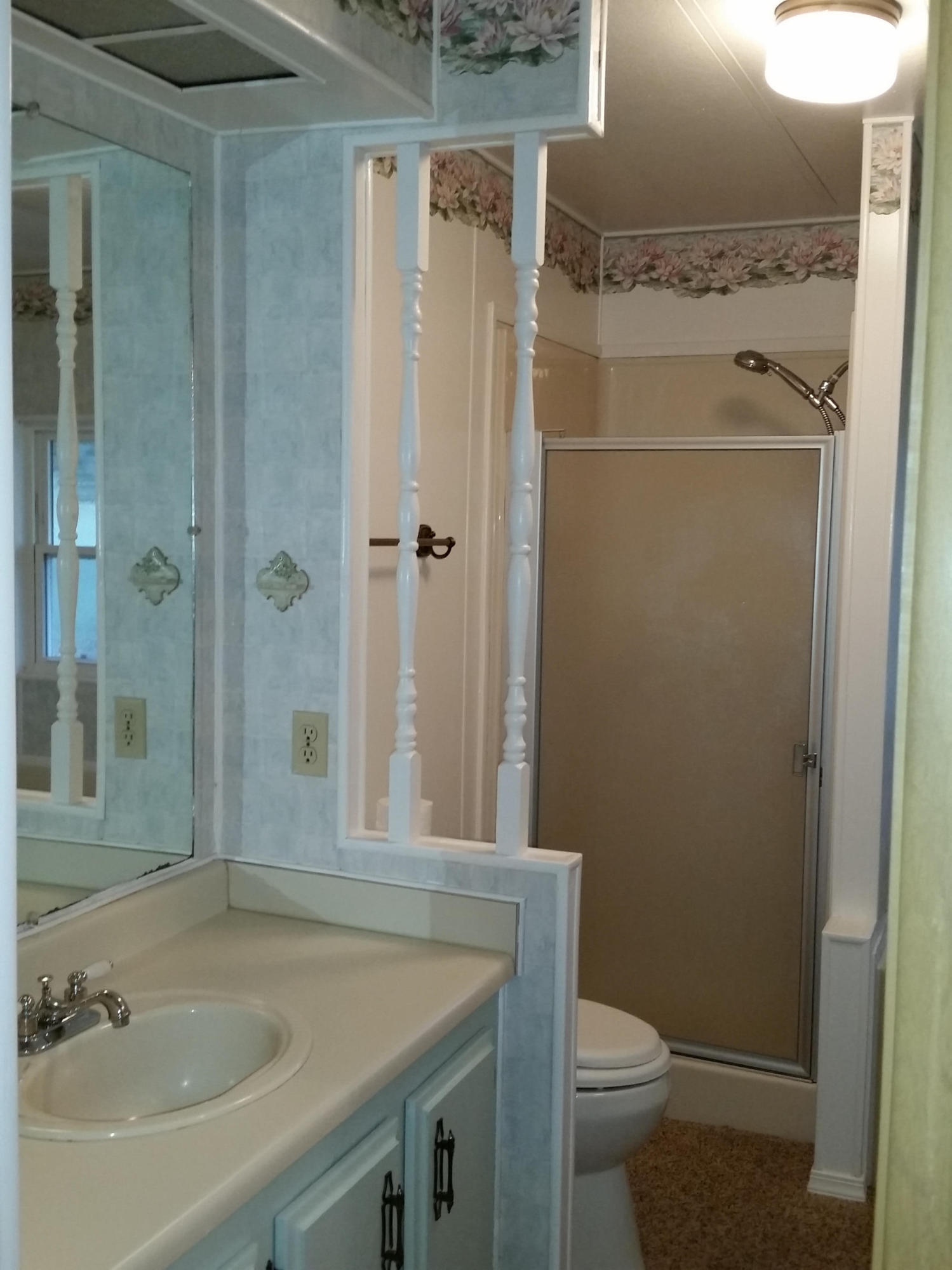 2006 Eagle Nest Road Redding, CA 96003 - Photo 19 of 35 Master Bath Shower