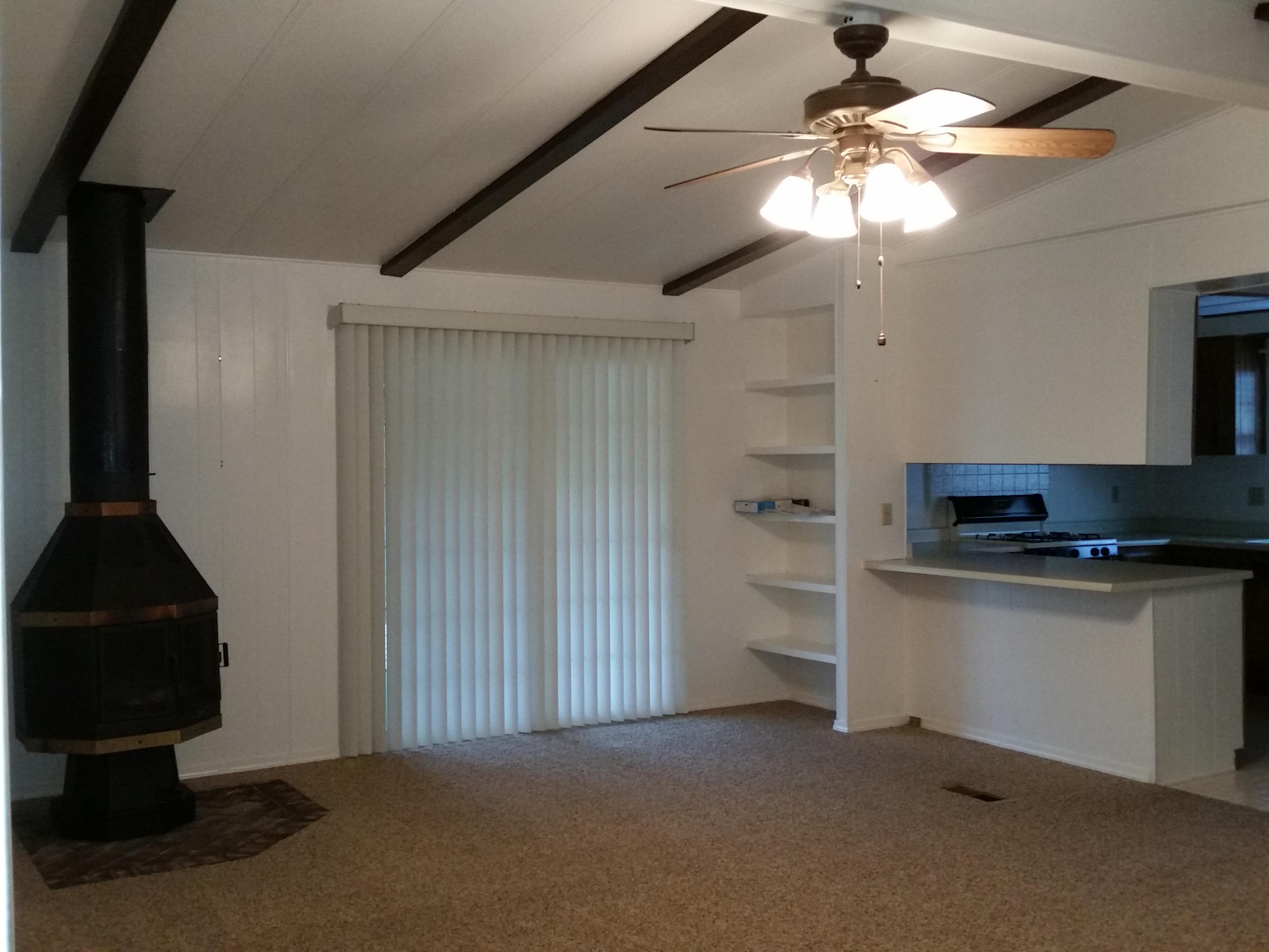 2006 Eagle Nest Road Redding, CA 96003 - Photo 2 of 35 Living Room
