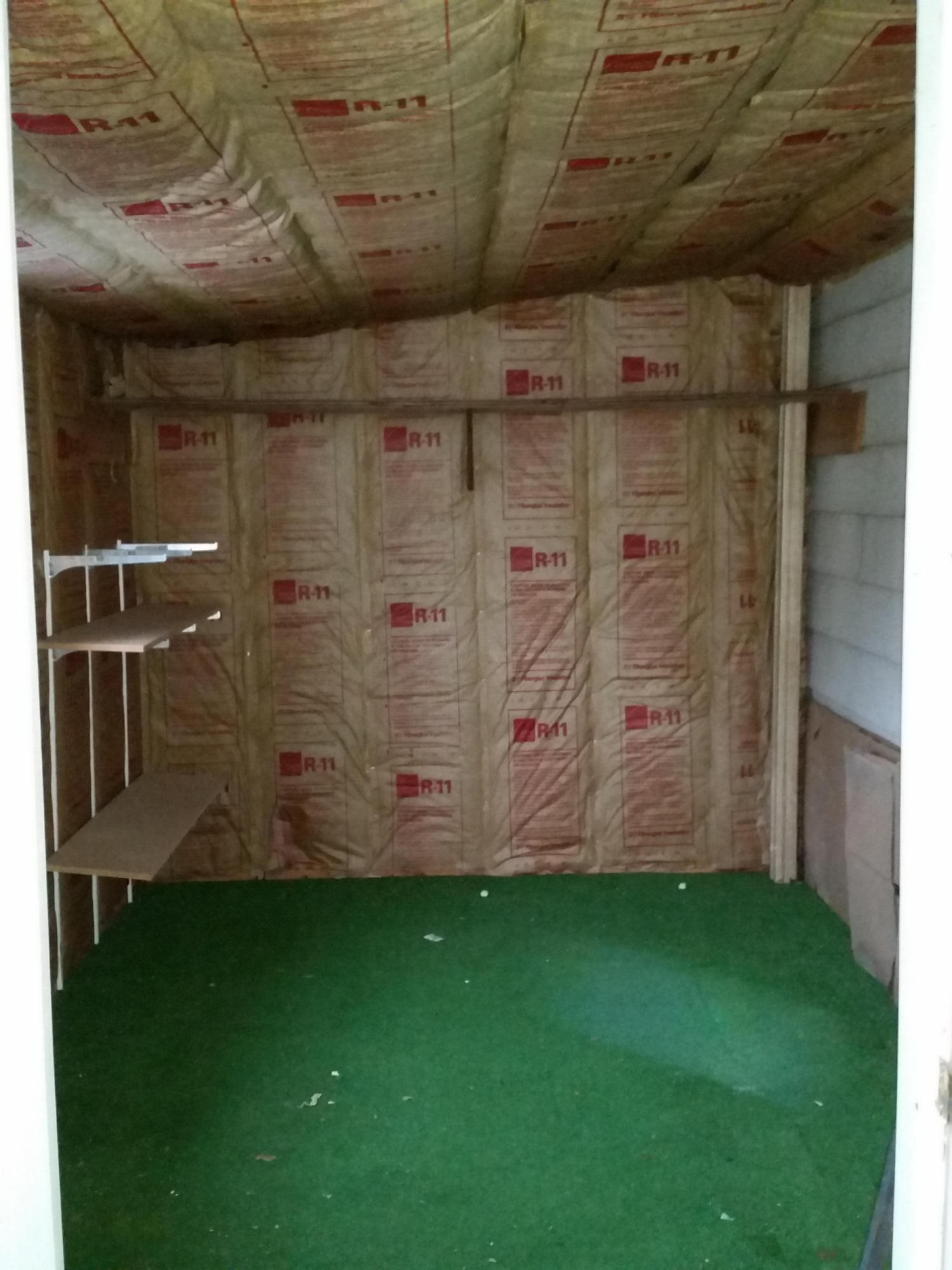 2006 Eagle Nest Road Redding, CA 96003 - Photo 24 of 35 Attached Storage/Pantry/Hobby