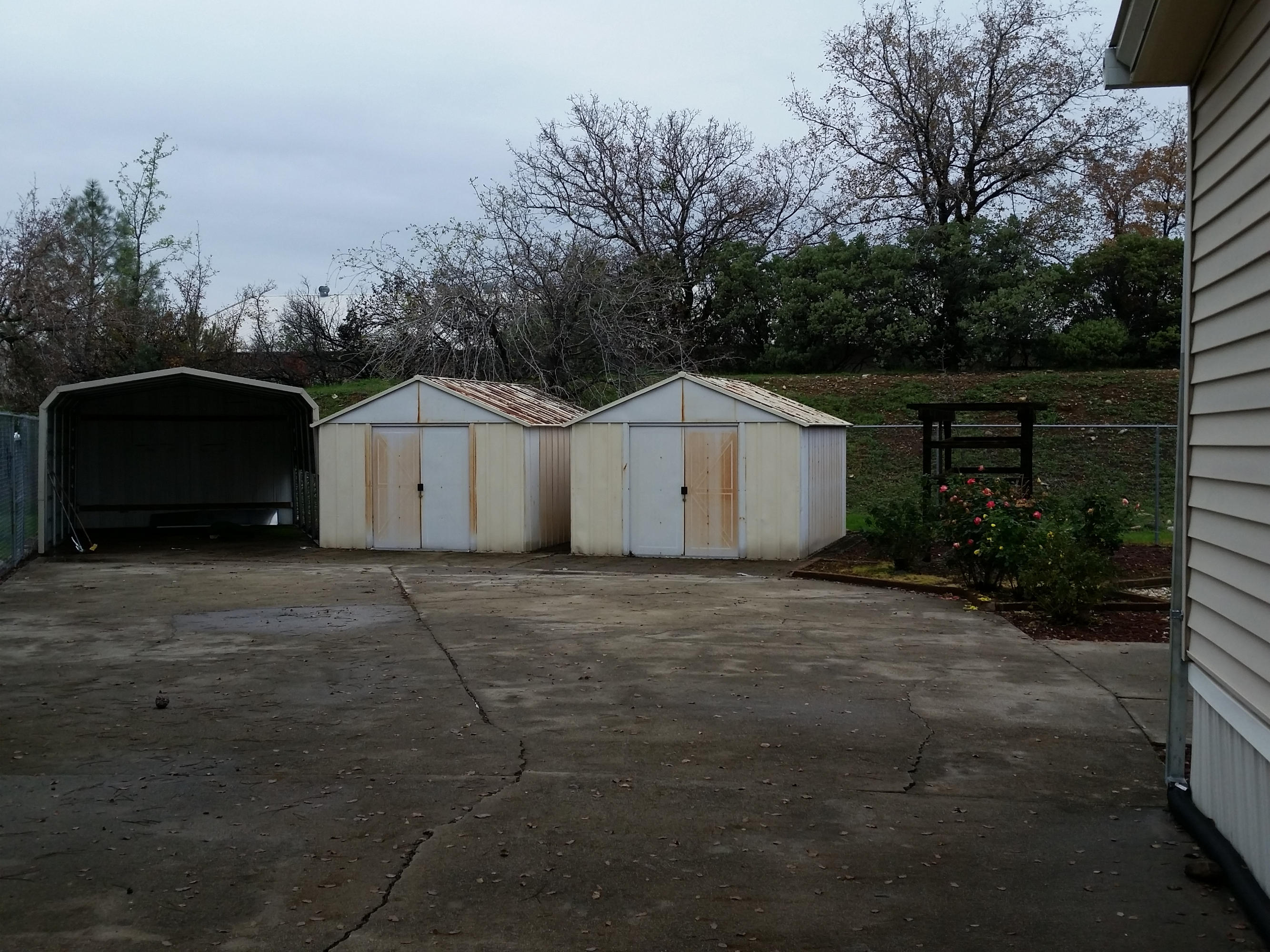 2006 Eagle Nest Road Redding, CA 96003 - Photo 31 of 35 RV Parking